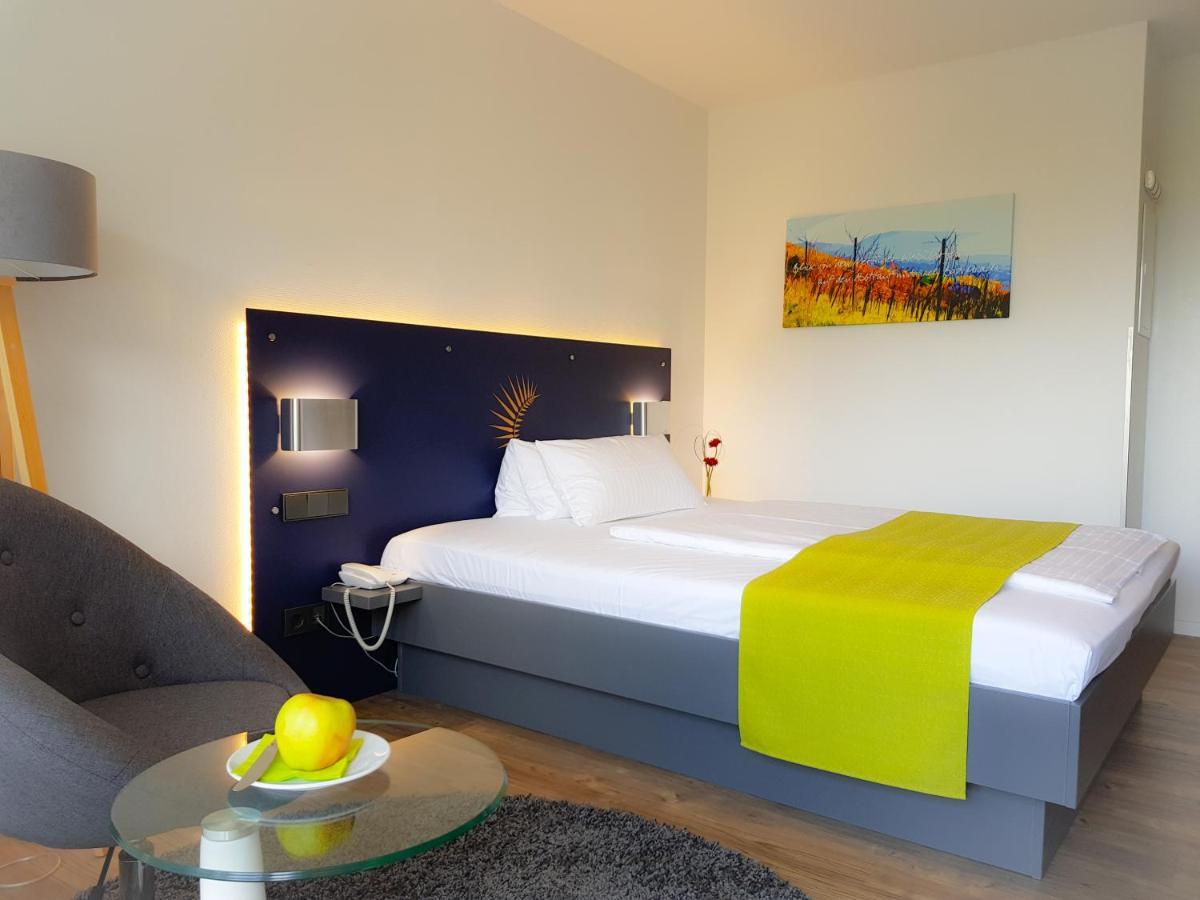 Hotel Graf Eberhard Bad Urach Exterior foto